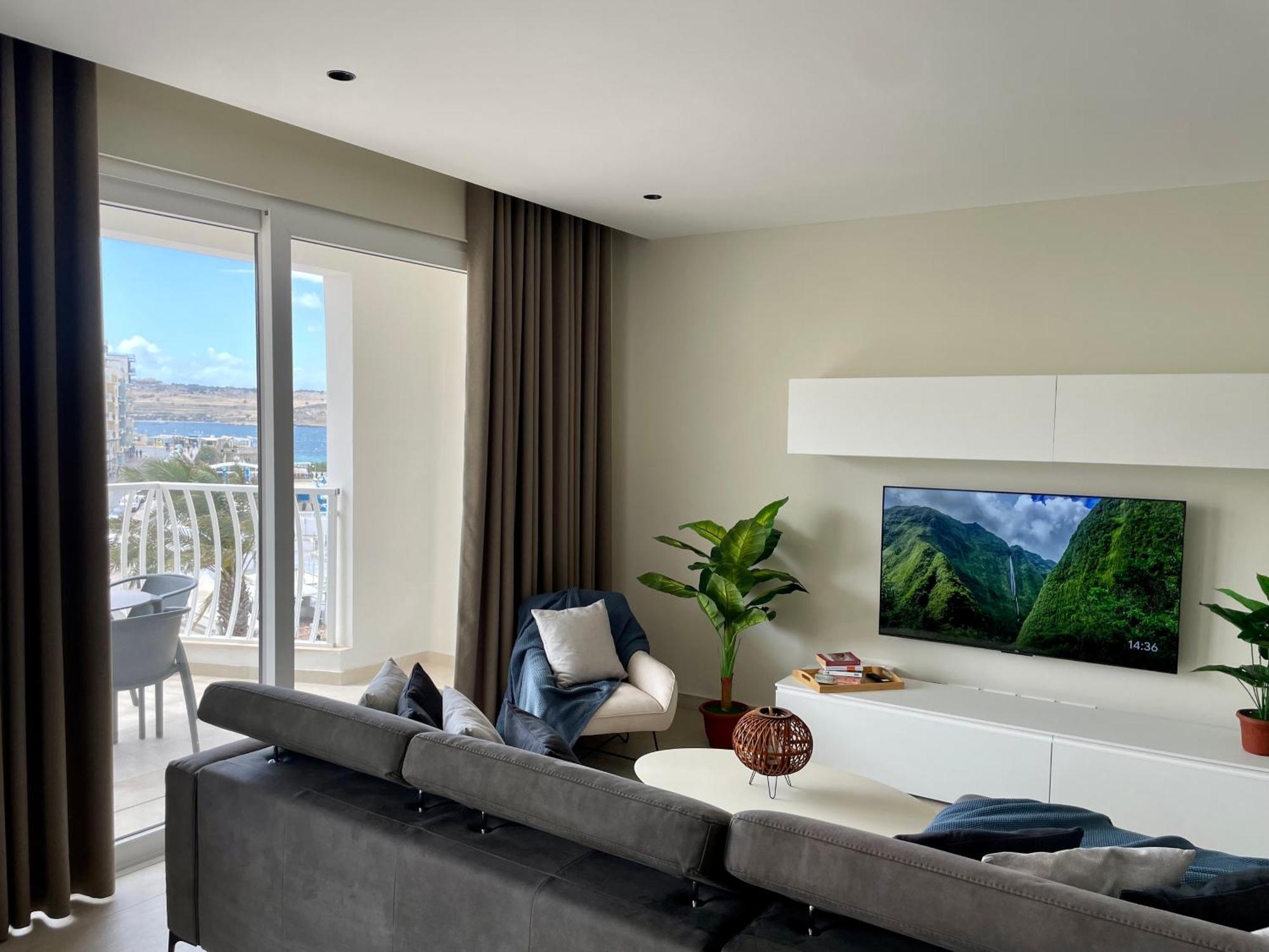 Bugibba Square Seafront Lux Apartments By Holi St. Paul's Bay Buitenkant foto