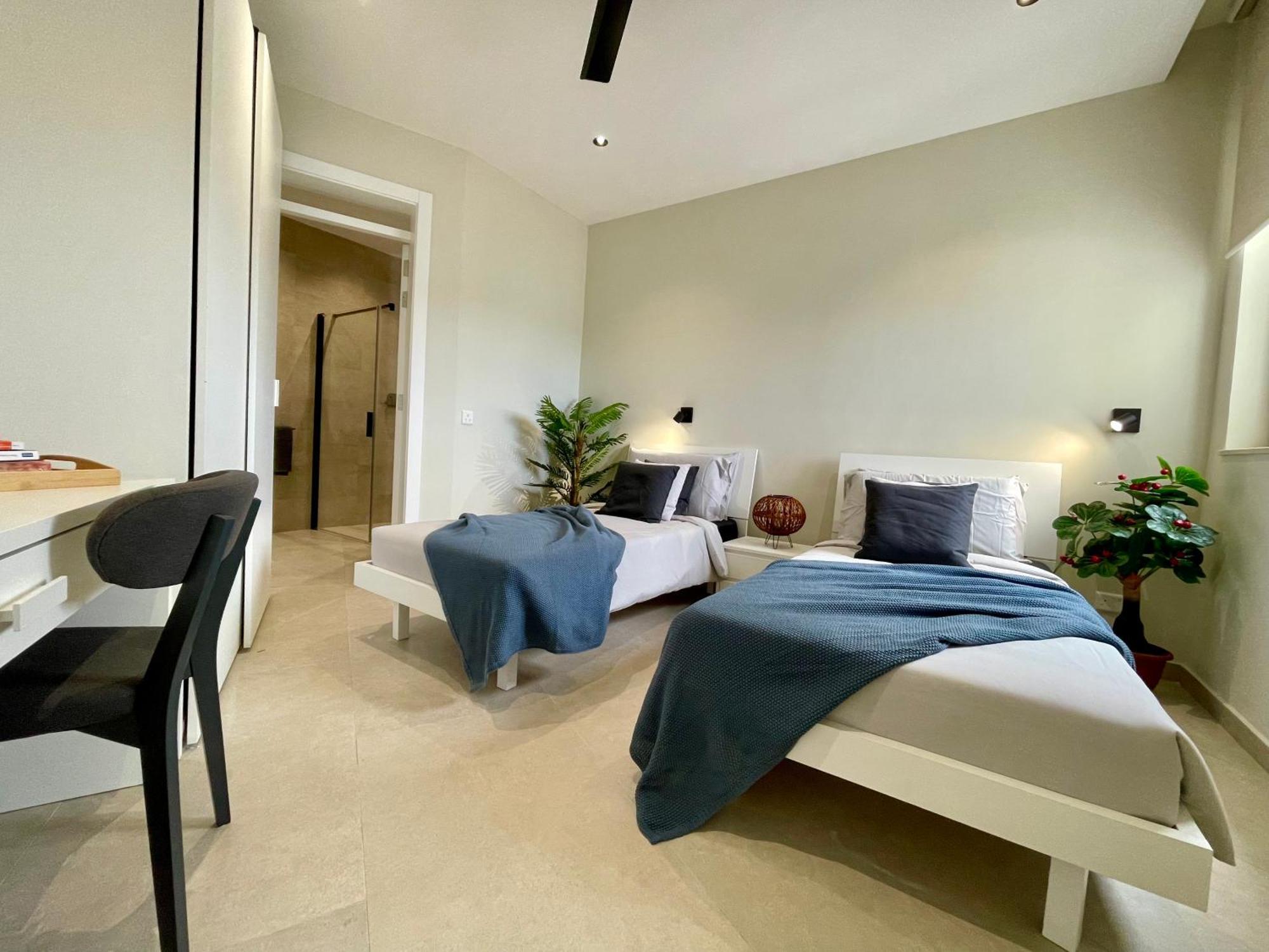 Bugibba Square Seafront Lux Apartments By Holi St. Paul's Bay Buitenkant foto
