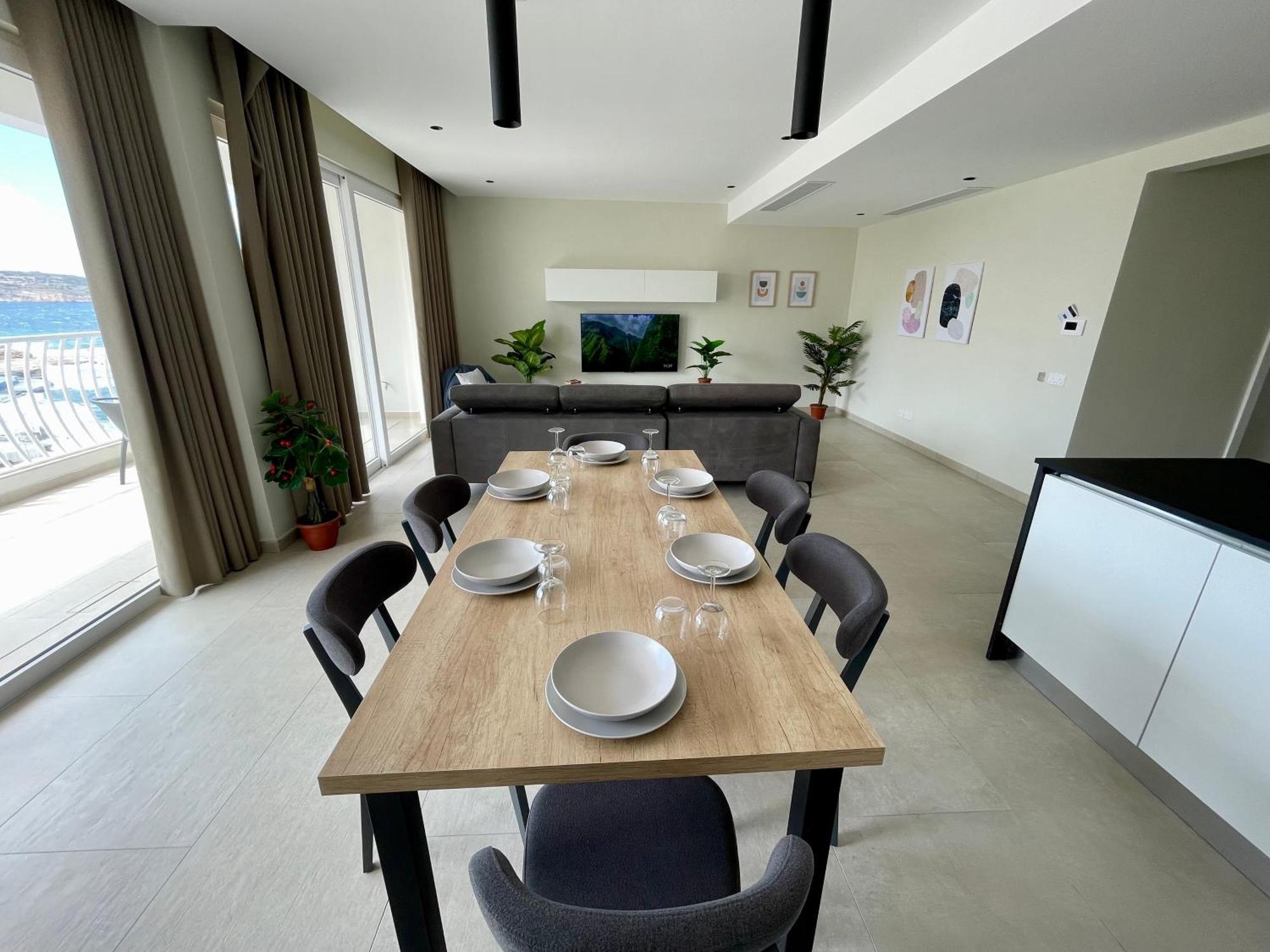 Bugibba Square Seafront Lux Apartments By Holi St. Paul's Bay Buitenkant foto