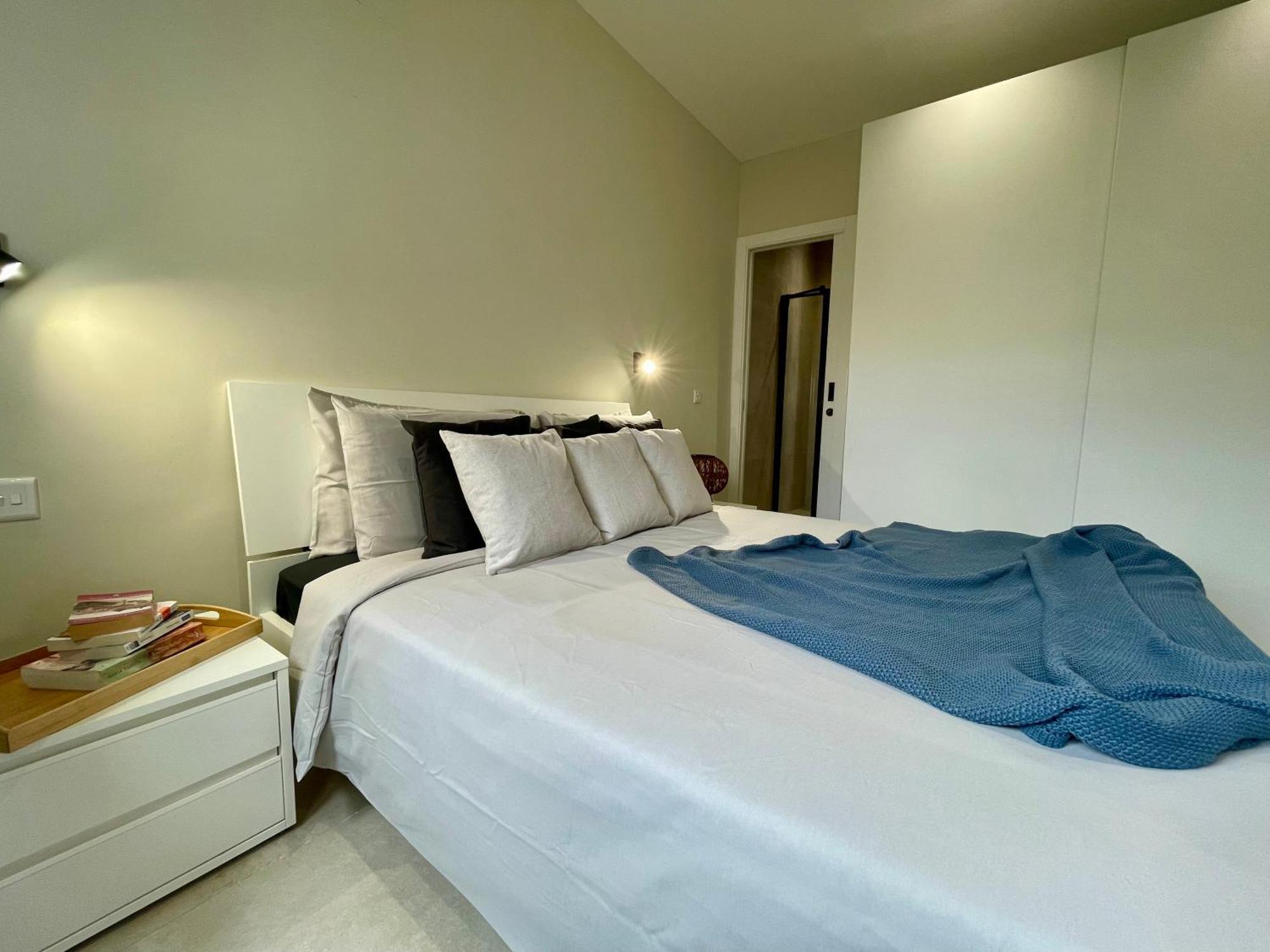 Bugibba Square Seafront Lux Apartments By Holi St. Paul's Bay Buitenkant foto