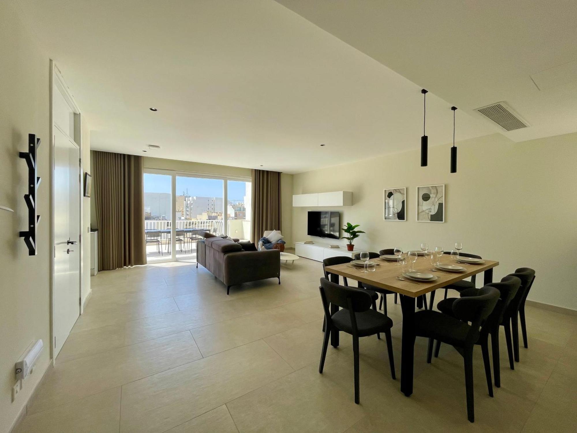 Bugibba Square Seafront Lux Apartments By Holi St. Paul's Bay Buitenkant foto